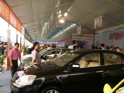 租賃車展篷房 靈活高效的4S店改建與汽車巡回展解決方案